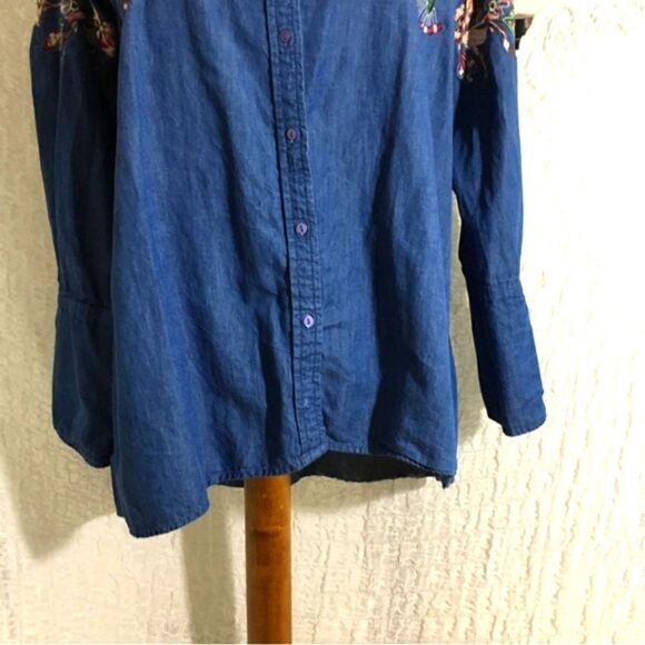 Zara Basic Embroidered Denim Shirt Size Medium - Picture 10 of 11